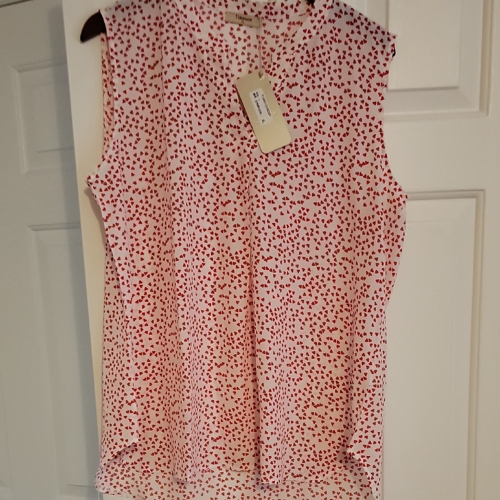 Chic Red and White Sleeveless Blouse